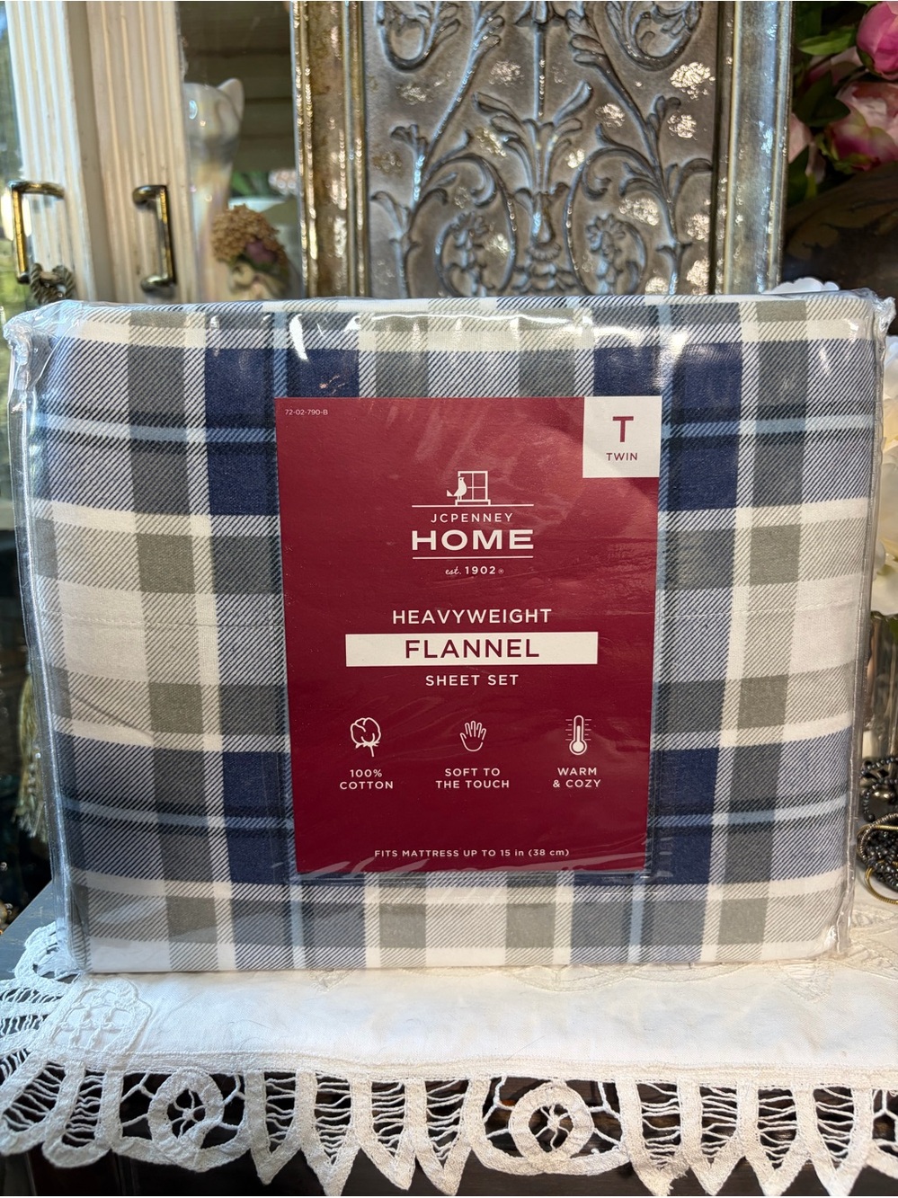 JCPenney home blue and white flannel sheet set twin nwt